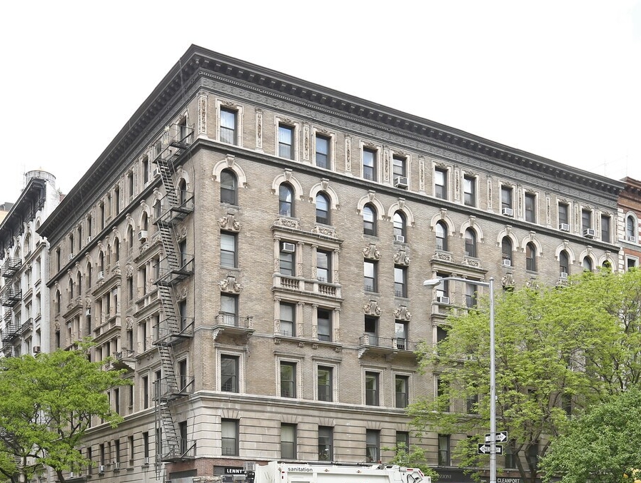 Broadway, Upper West Side, Fully Built-Out Retail/Restaurant Space For Rent 550 - 1,850 SF