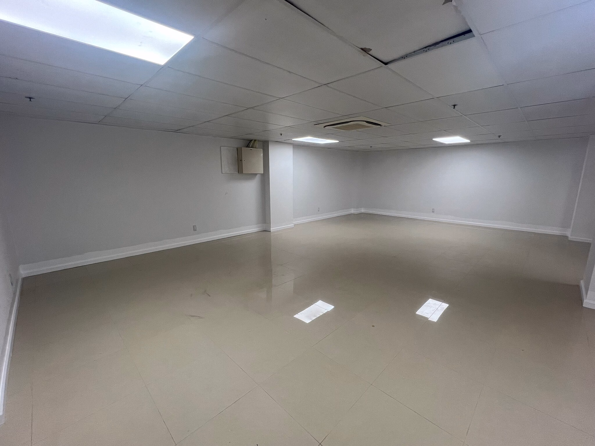 77th St, Northwest Queens, Medical Office Space For Rent 4,450 SF