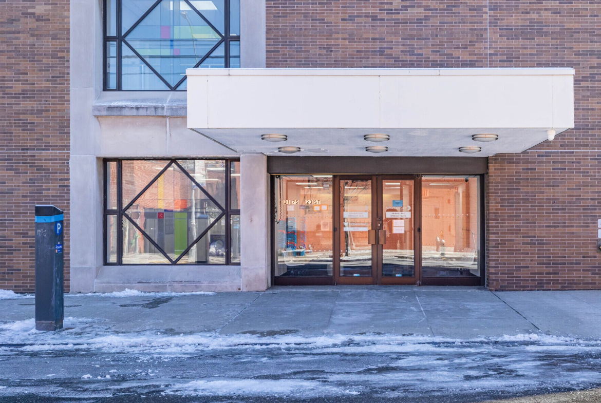 23rd St, Astoria, Medical Office Space For Lease 9,800 SF