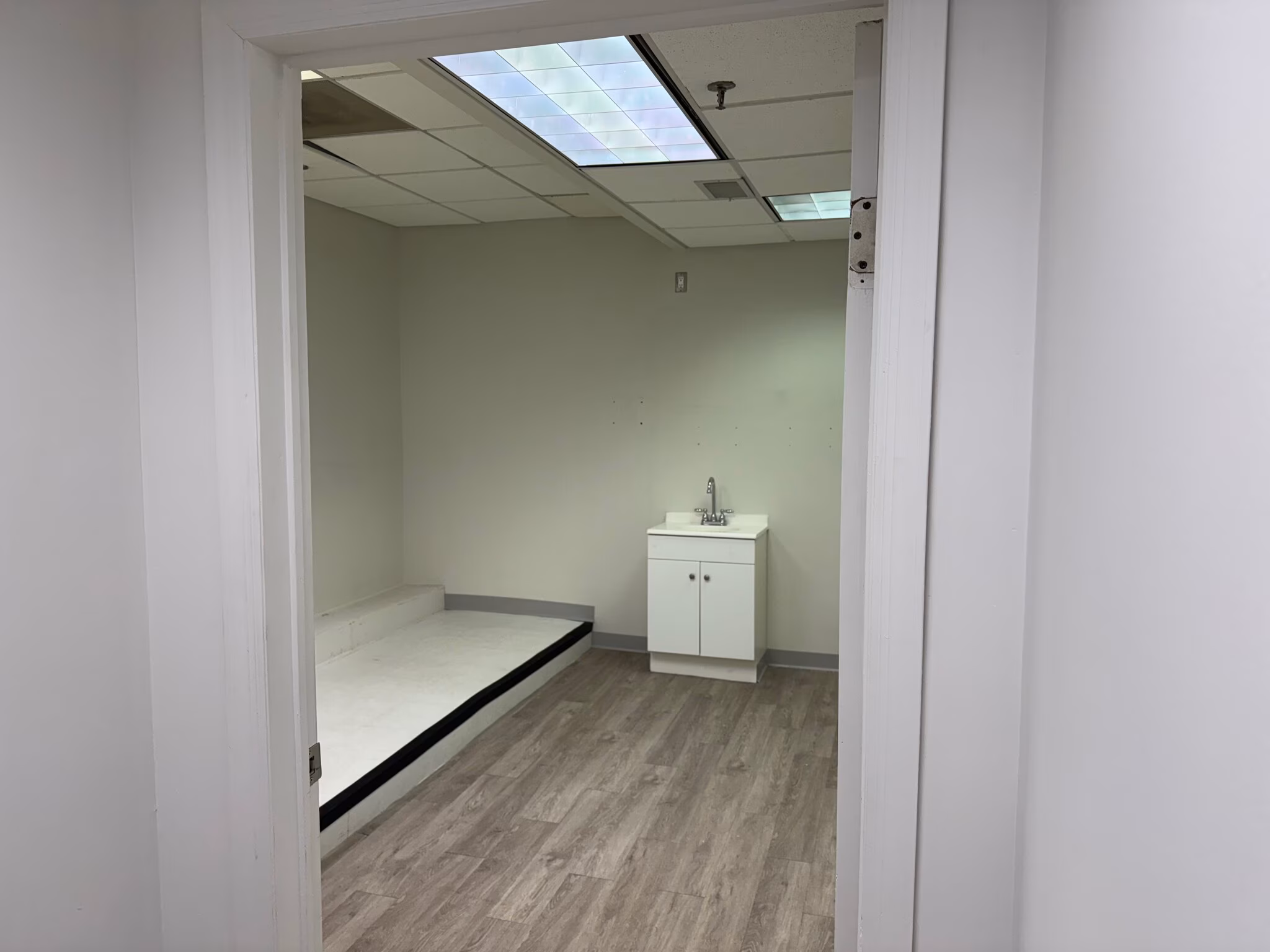 Murray Hill, E 30th St, Fully Built-Out Medical Office Space For Lease 1,550 SF