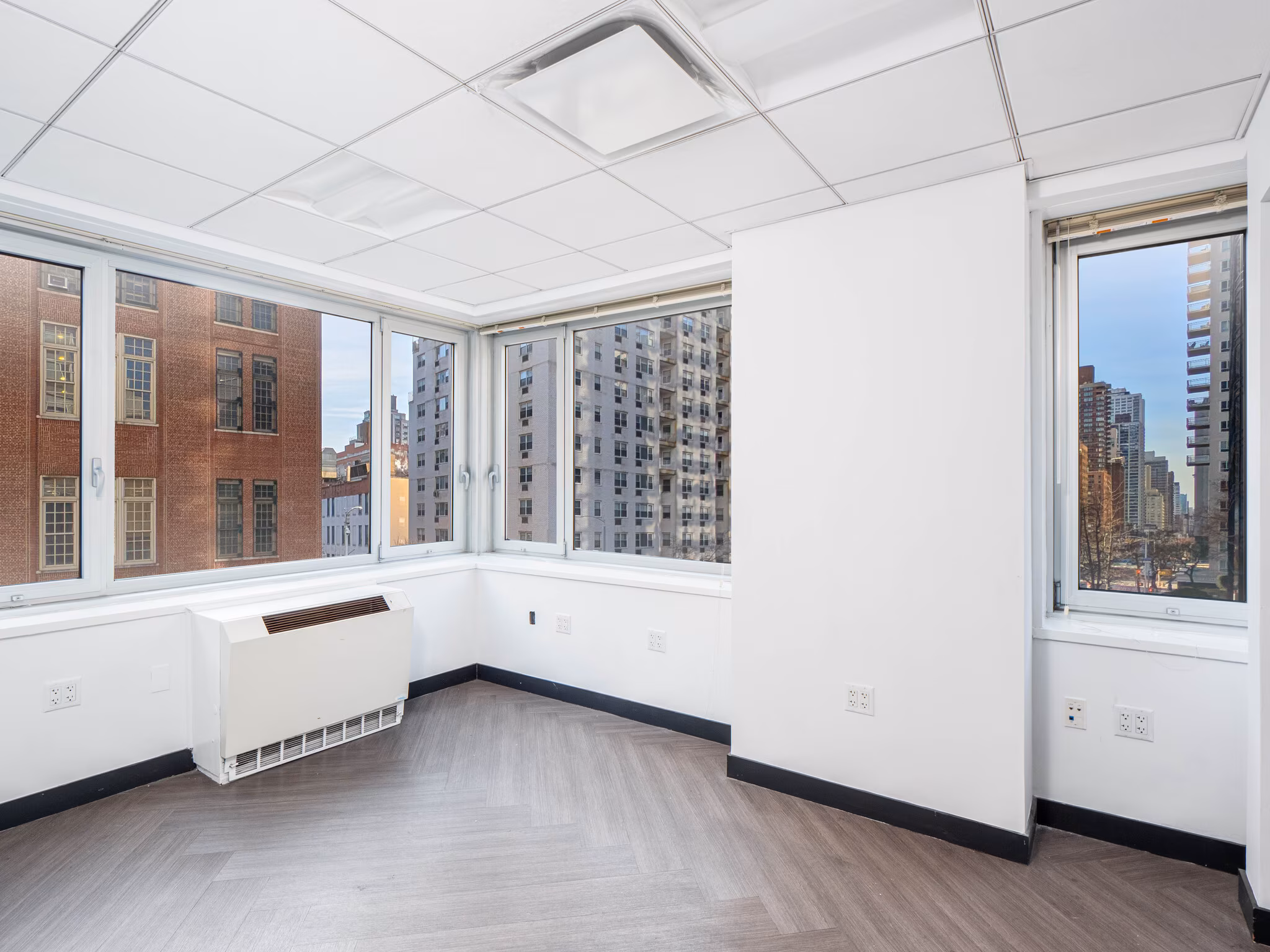 E 68th St, Lenox Hill, Medical Office Space For Rent 1,500 SF