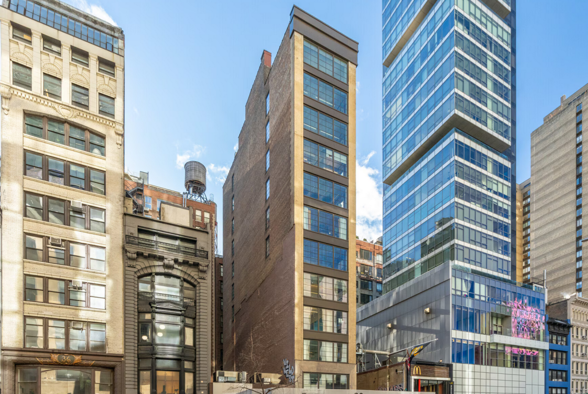 Gramercy Park, E 23rd St, Built Out Medical Space For Sublease 3,050 SF