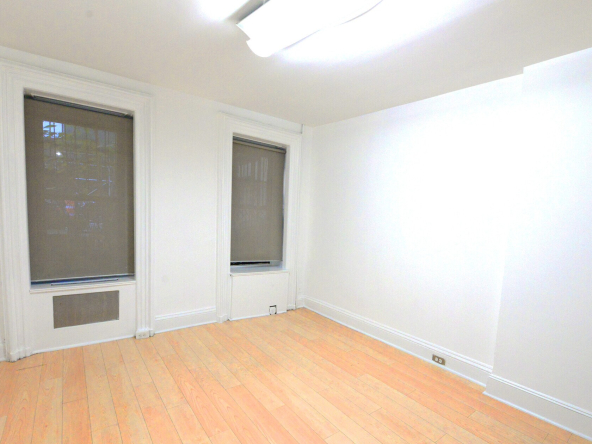 Plaza District, E 61st St, Medical Office Space For Lease 3,650 SF