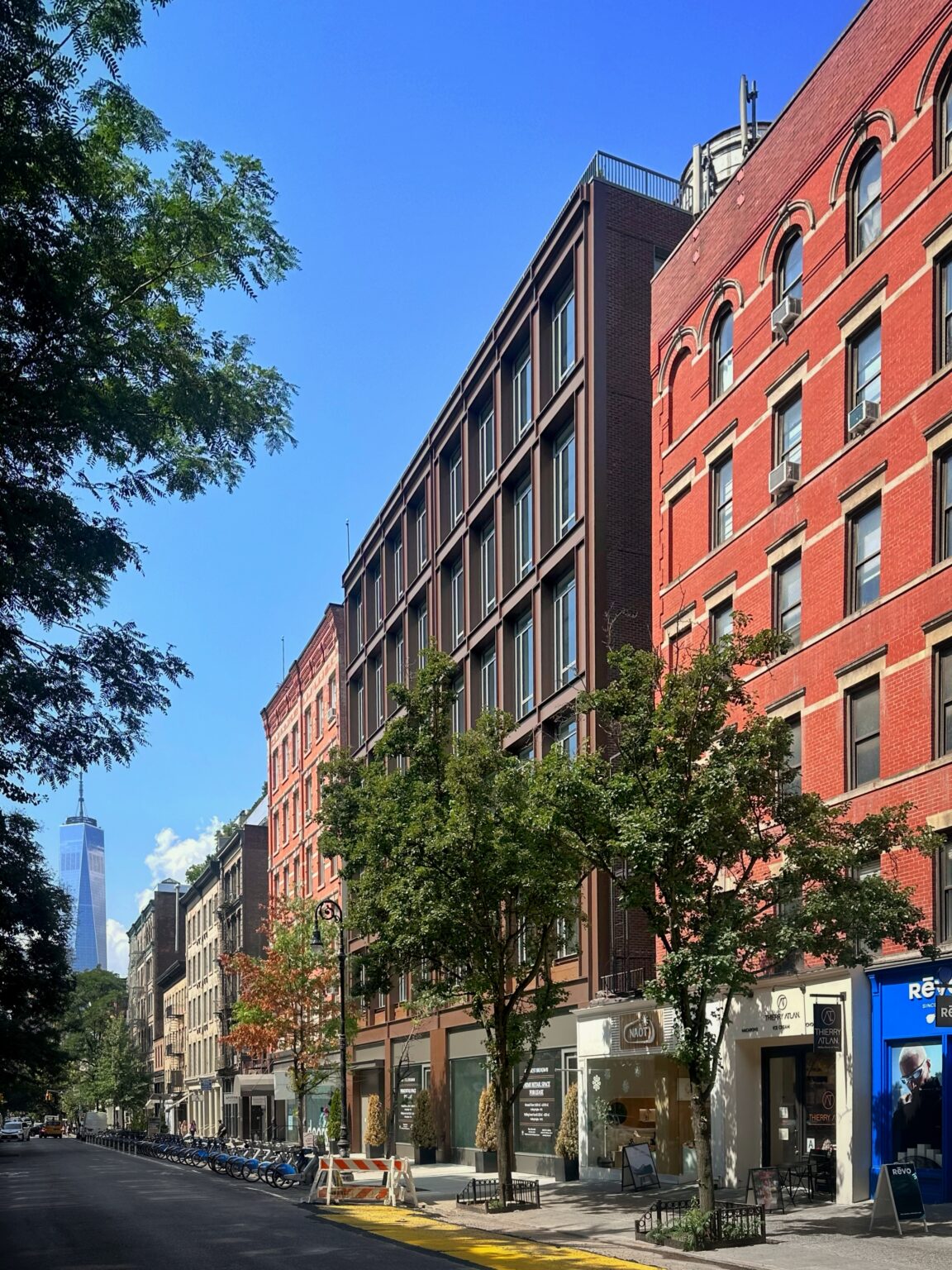 SoHo, W Broadway, Medical Office Space For Lease 2,100 SF