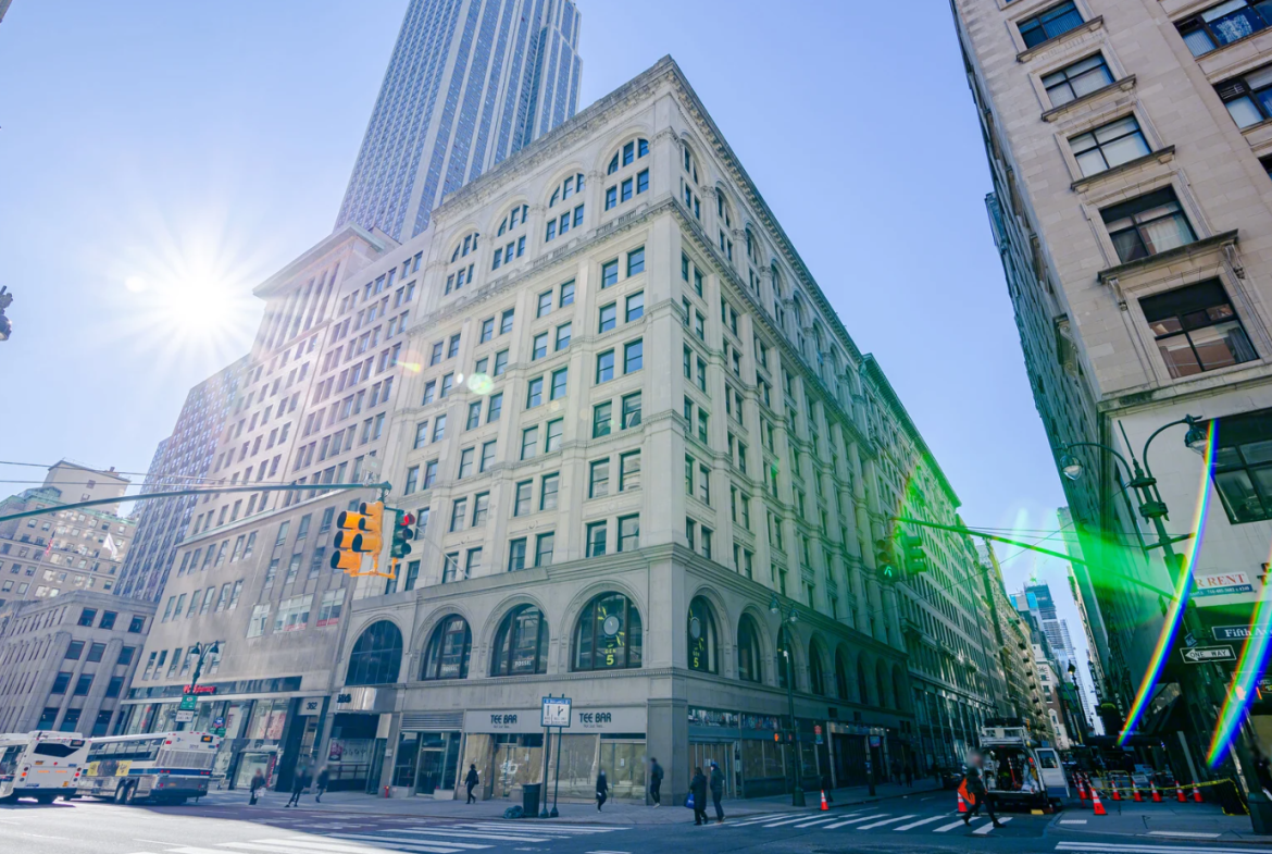 366 Fifth Ave, New York, NY, Class B Office Building For Rent