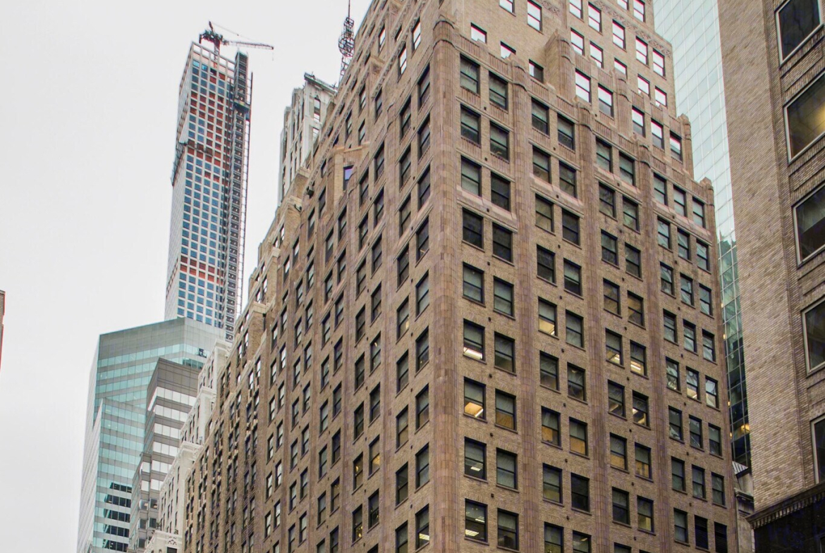 Madison Ave, Plaza District, Fully Built Out Medical Space For Rent 1,800 SF