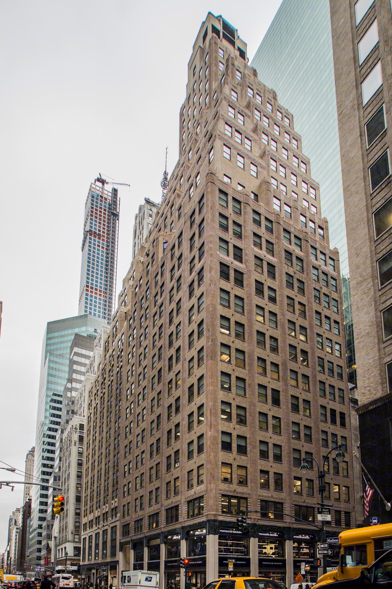Madison Ave, Plaza District, Fully Built Out Medical Space For Rent 1,800 SF
