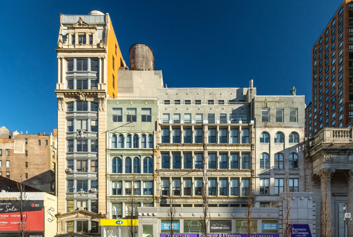 Union Sq E, Gramercy Park, Fully Built Out Medical Space For Lease 1,900 SF