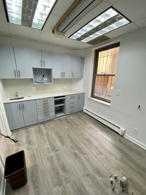 Park Ave, Murray Hill, Fully Built Out Medical Space For Rent 1,100 SF