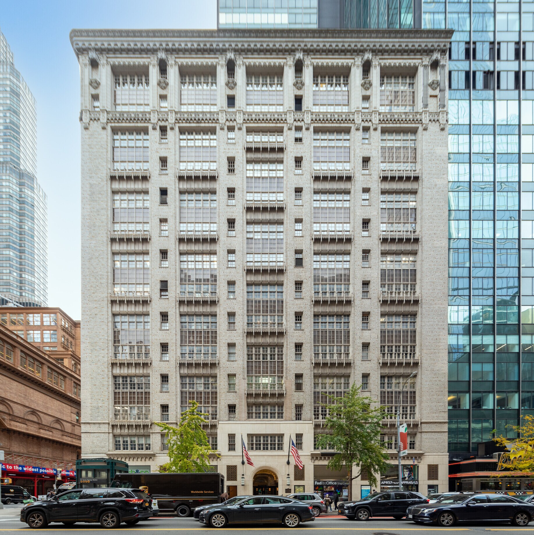200 W 57th St, New York, NY, Columbus Circle, Class B Office Building For Lease