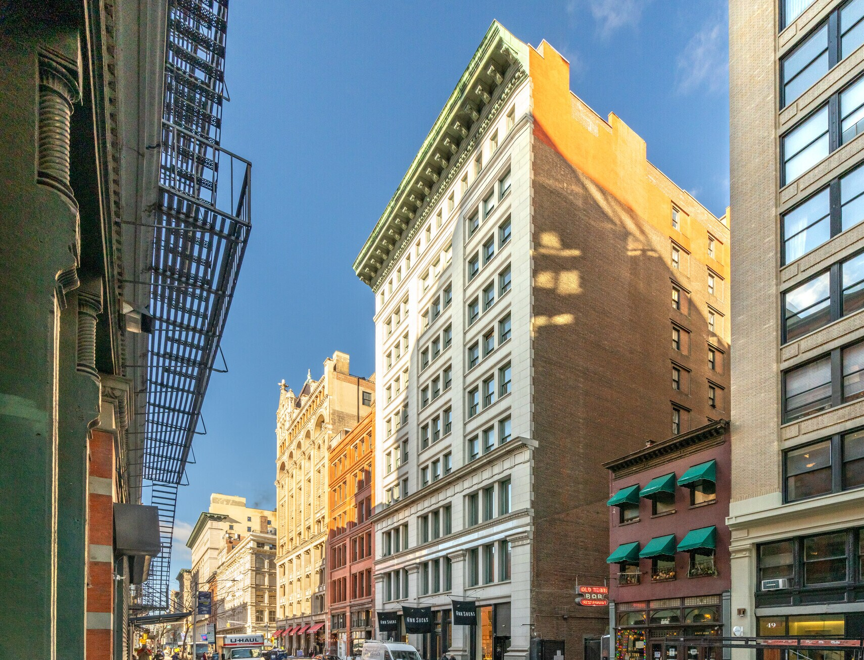 37 E 18th St, New York, NY, Gramercy Park, Class B Office Building For Lease