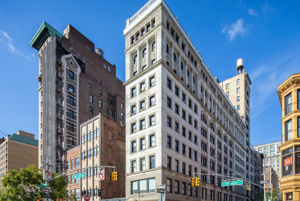 41 Union Sq W, New York, NY, Class B Office Building For Lease