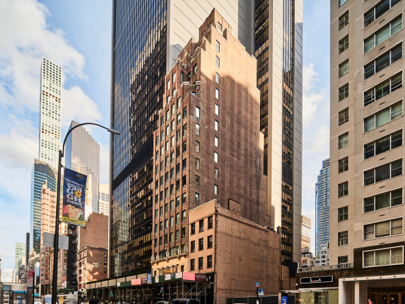50 W 57th St, New York, NY, Plaza District, Class B Office Building For Lease