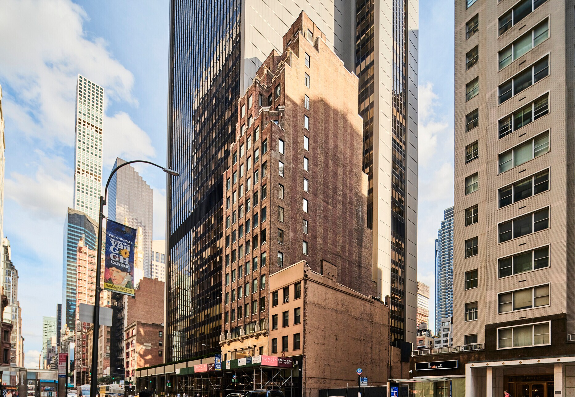 50 W 57th St, New York, NY, Plaza District, Class B Office Building For Lease