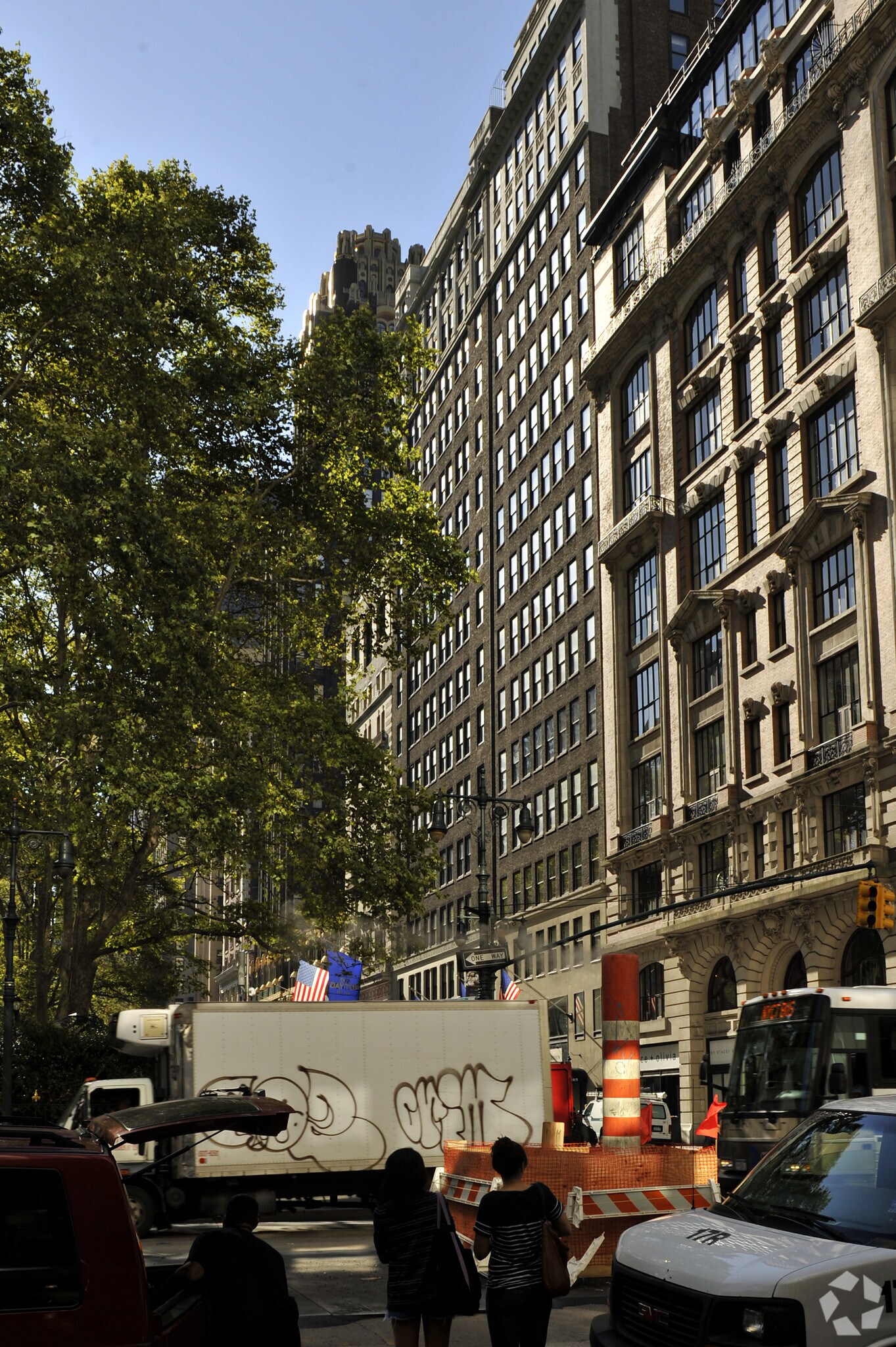 58 W 40th St, New York, NY, Garment District, Class B Office Building For Lease
