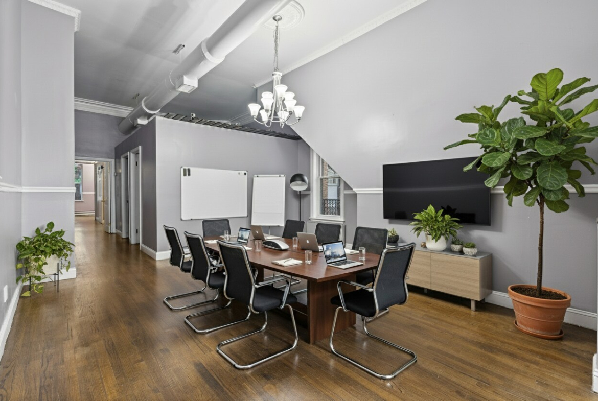 E 39th St, Grand Central, Partially Built-Out Office Space For Lease 1,100 SF