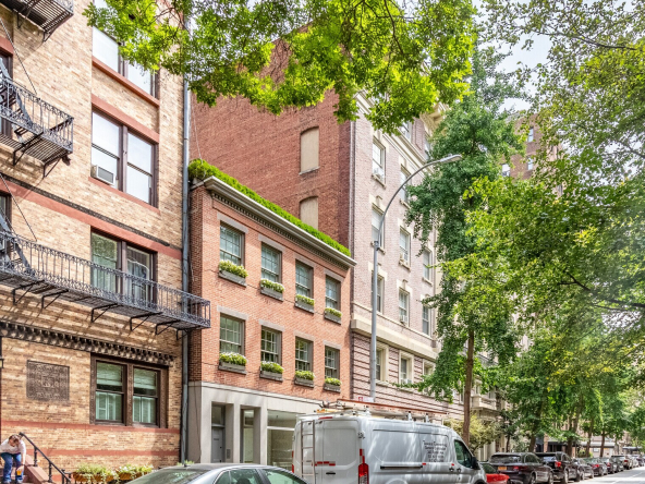 10th St, Greenwich Village, Medical Office Space For Rent 1,250 SF
