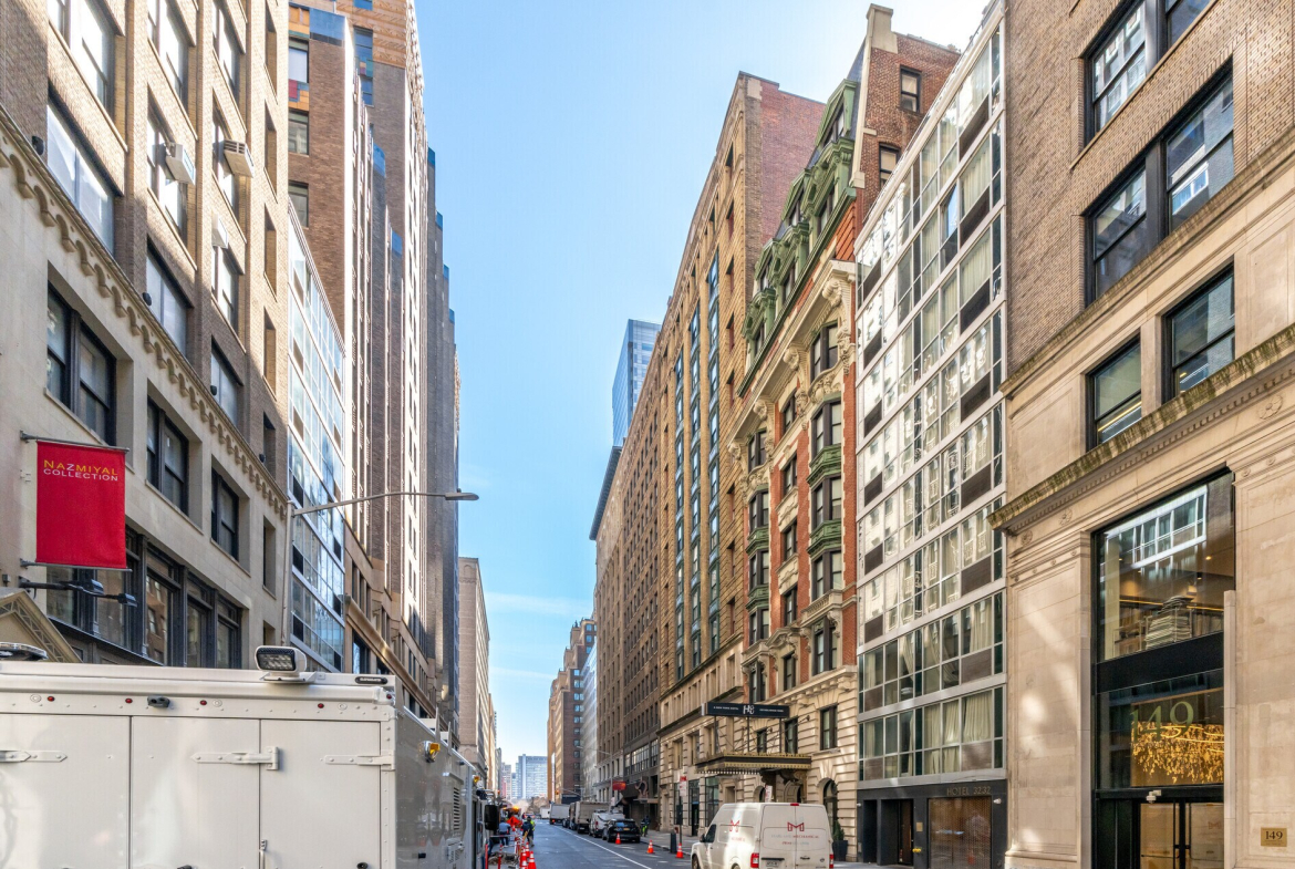 E 32nd St, Murray Hill, Office/Medical Space For Rent 3,700 SF