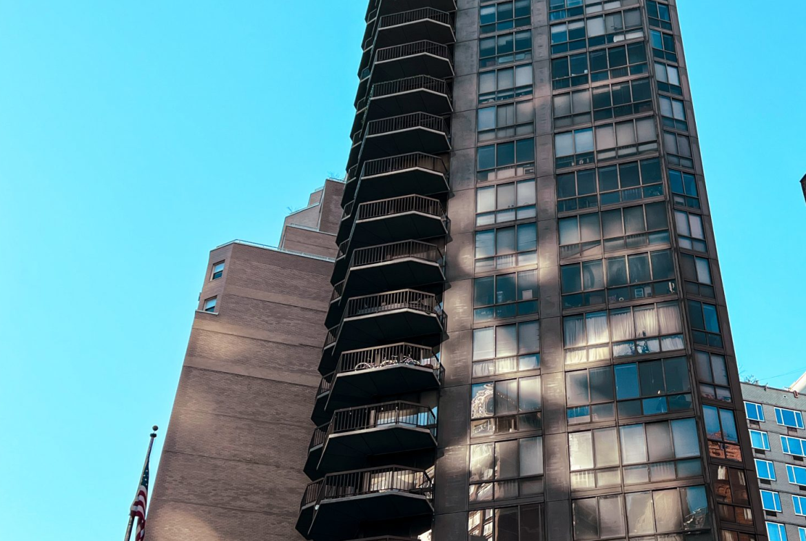 E 57th St, Midtown East, Office/Retail Space For Lease 1,150 SF