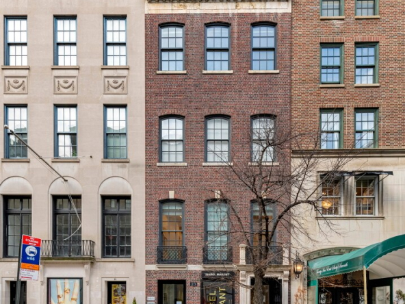 E 67th St, Upper East Side, Retail Space For Lease 1,700 SF