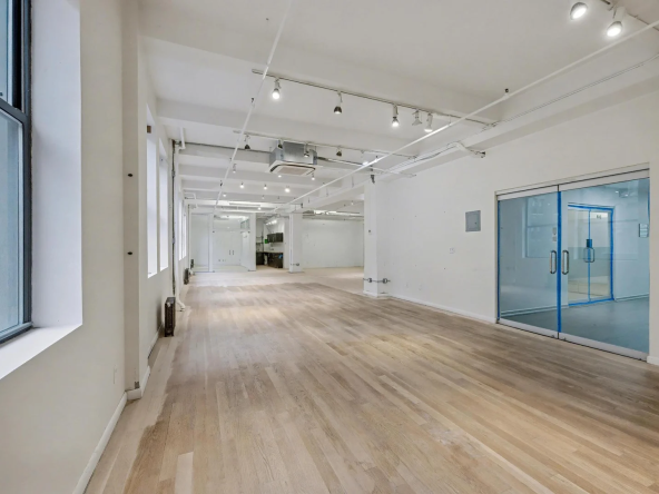 West 37th Street, Garment District, Office Space For Lease 3,850 SF