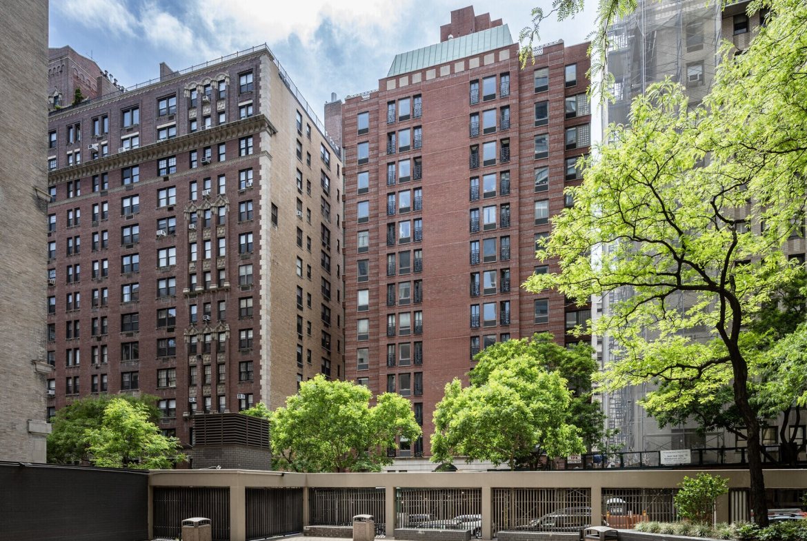 E 88th St, Carnegie Hill, Medical Office Space For Rent 4,200 SF