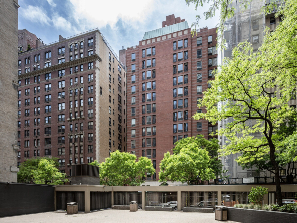 E 88th St, Carnegie Hill, Medical Office Space For Rent 4,200 SF