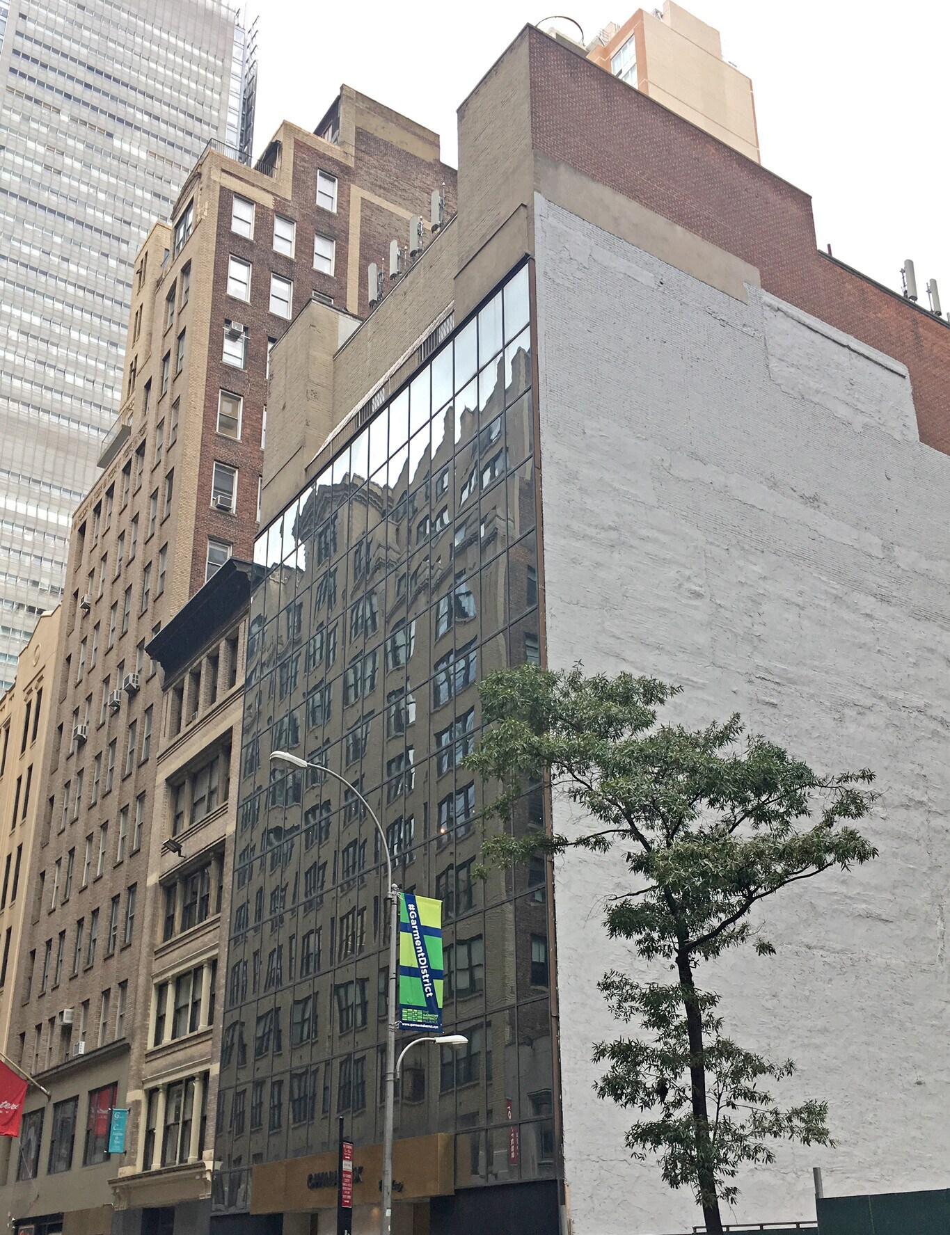 W 40th St, Times Square, Office Space For Lease 5,010 SF
