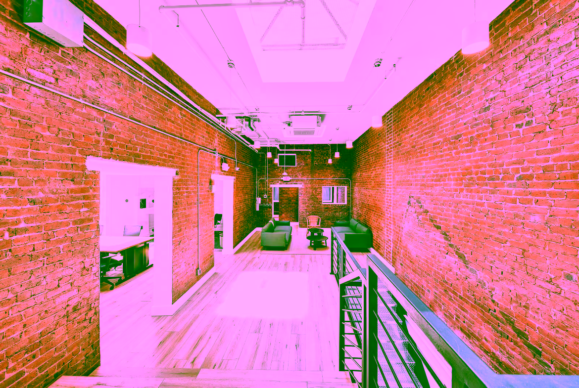W 45th St 7