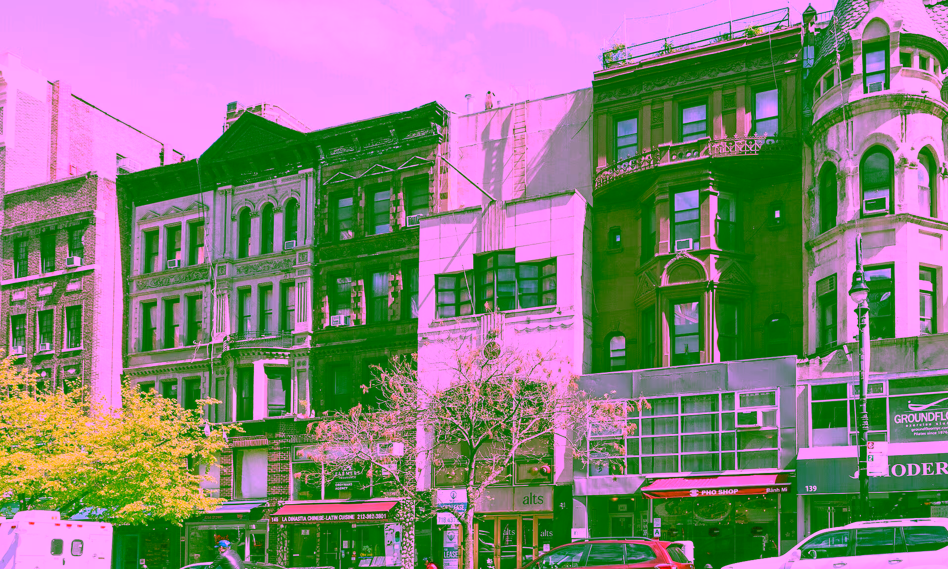 W 72nd St, Upper West Side, Retail Space For Lease 1,050 SF