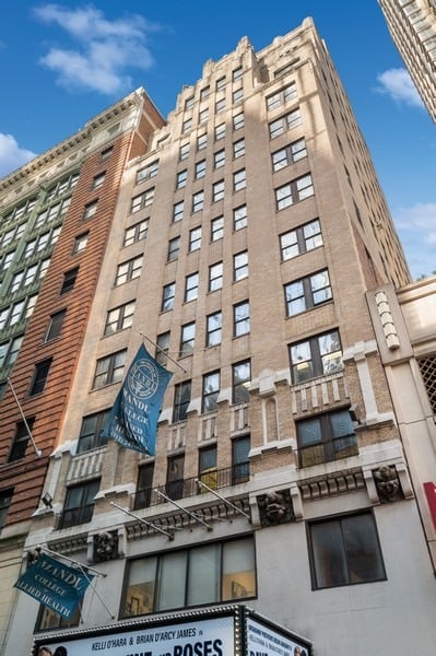 W 54th St, Columbus Circle, Pre-Built Office Space For Lease 3,050 - 5,200 SF