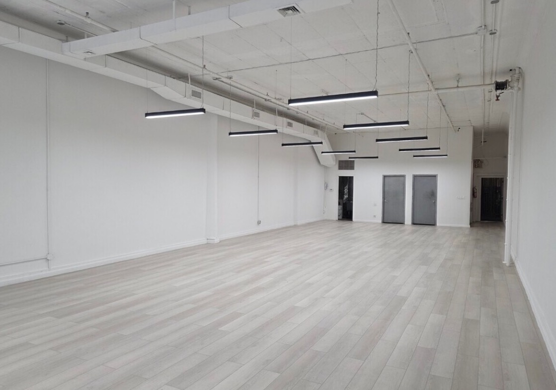 Fifth Ave, Midtown Manhattan, Fully Built-Out Office Space For Lease 2,900 - 5,710 SF