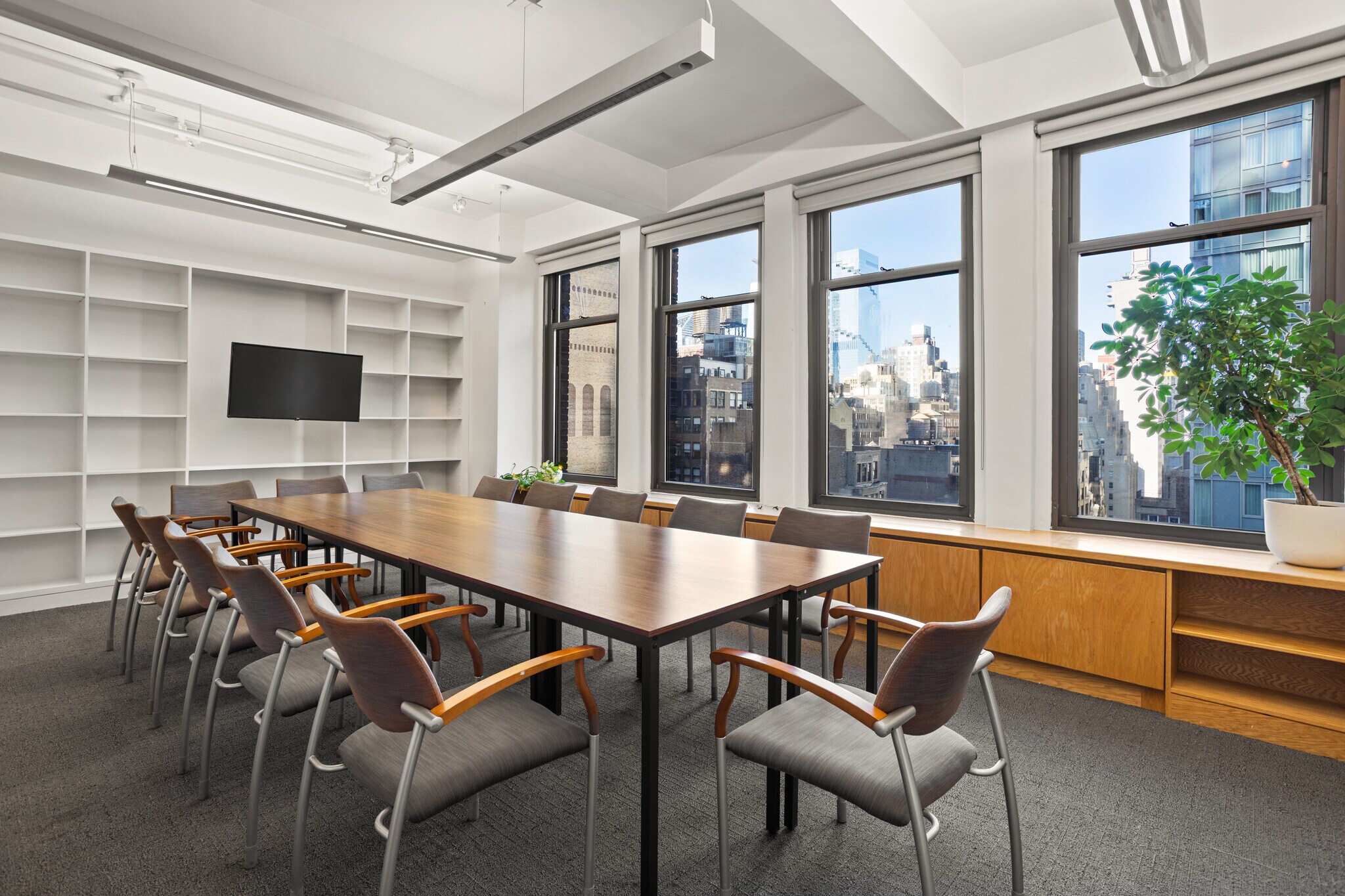 Seventh Ave, Midtown Manhattan, Fully Built-Out Office Space For Rent 3,450 - 3,900 SF