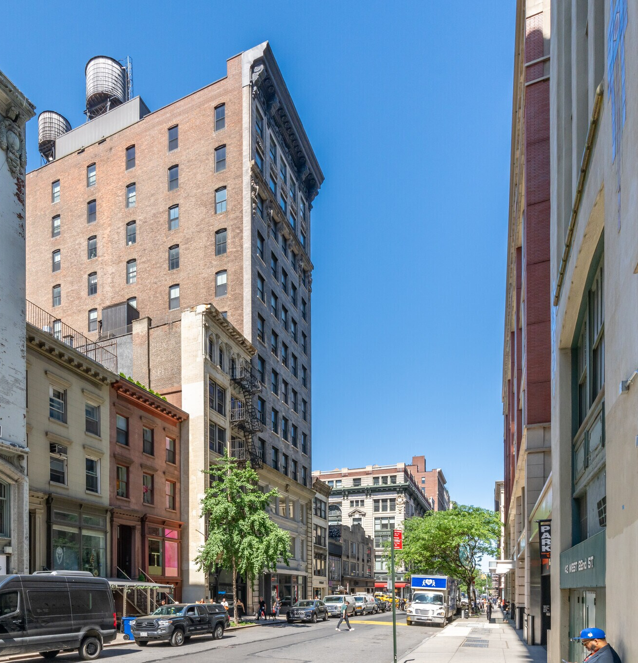 W 22nd St, Chelsea, Pre-Built Office Space For Lease 5,550 SF