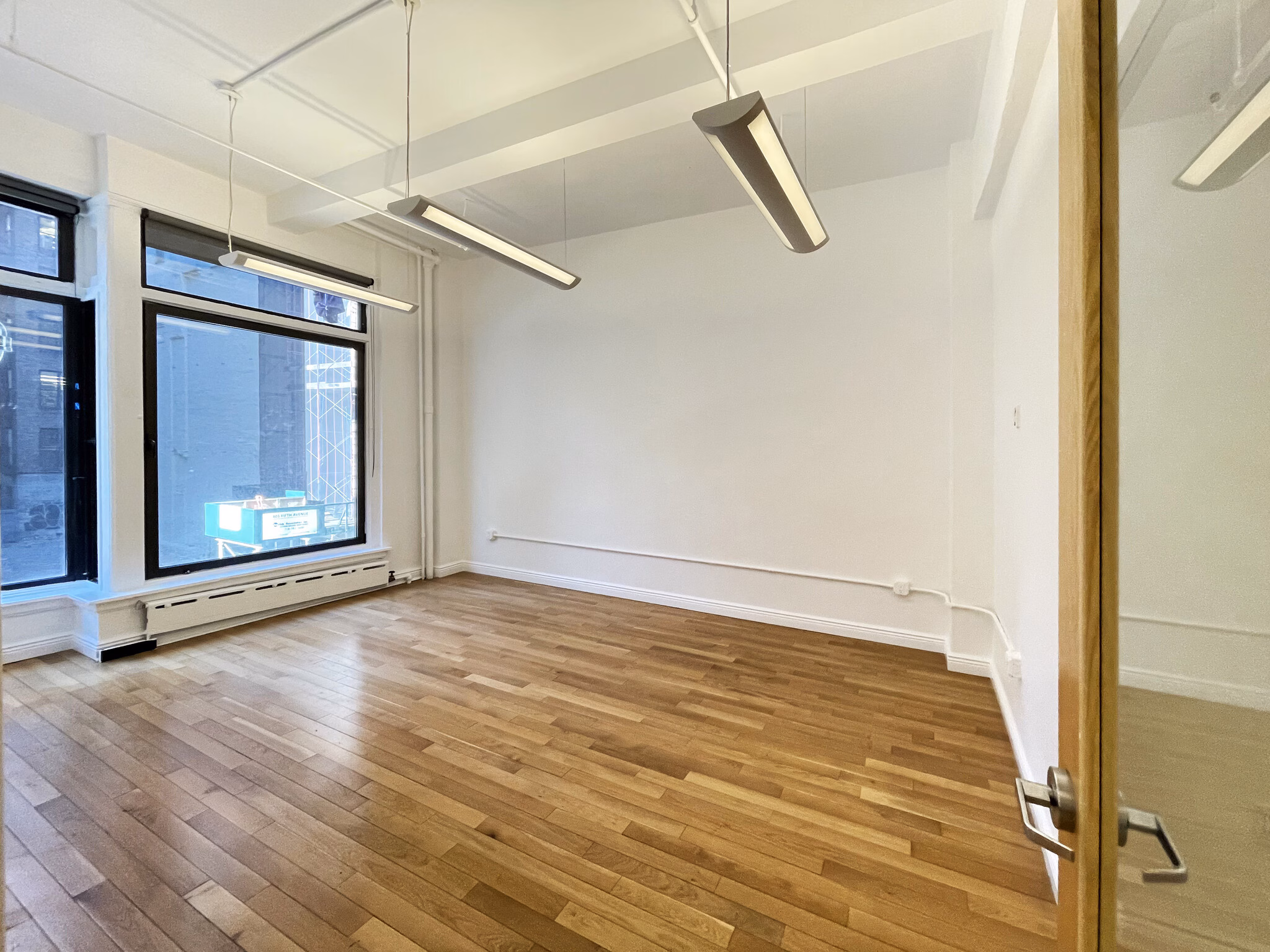 E 37th St, Murray Hill, Fully Built-Out Office Space For Lease 5,050 SF