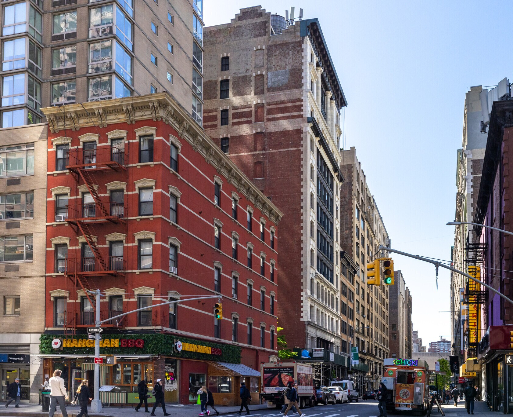 W 27th St, Chelsea, Fully Furnished Office Space For Lease 7,050 SF