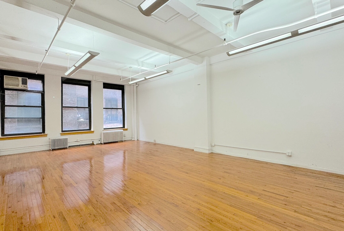 Chelsea, W 27th St, Fully Built-Out Office Space For Rent 1,250 - 1,650 SF