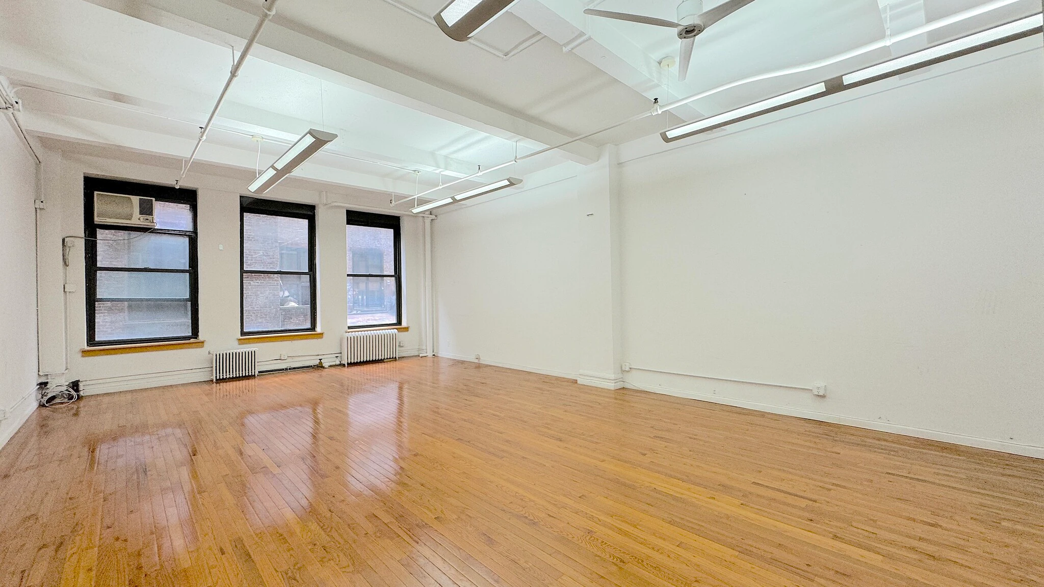 Chelsea, W 27th St, Fully Built-Out Office Space For Rent 1,250 - 1,650 SF