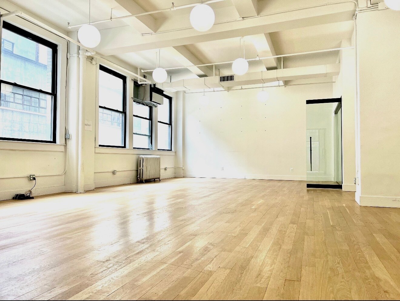 W 30th St3