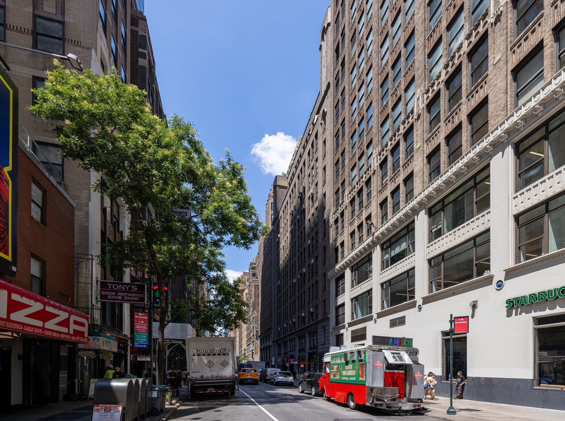 Penn Station, W 35th St, Office Space For Lease 1,100 - 1,850 SF