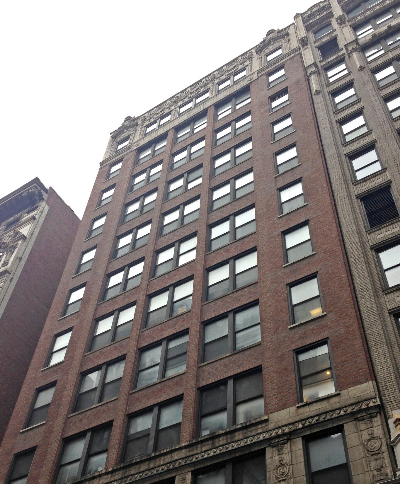 W 35th St, Times Square South, Office Space For Lease 2,050 SF