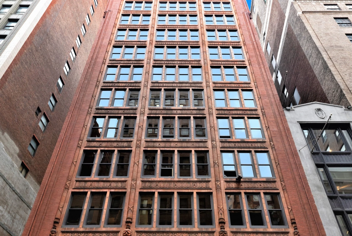 W 38th St, Bryant Park, Office Space For Rent 4,050 - 9,050 SF