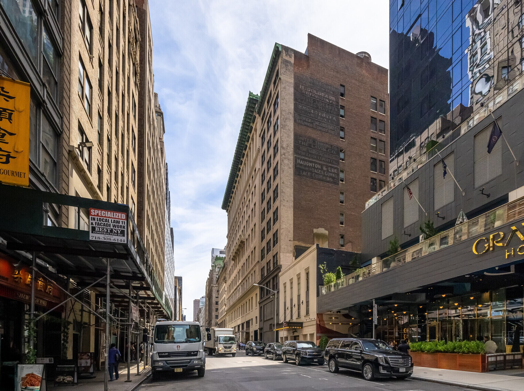 W 39th St, Bryant Park, Furnished Prebuilt Office Space 4,500 SF