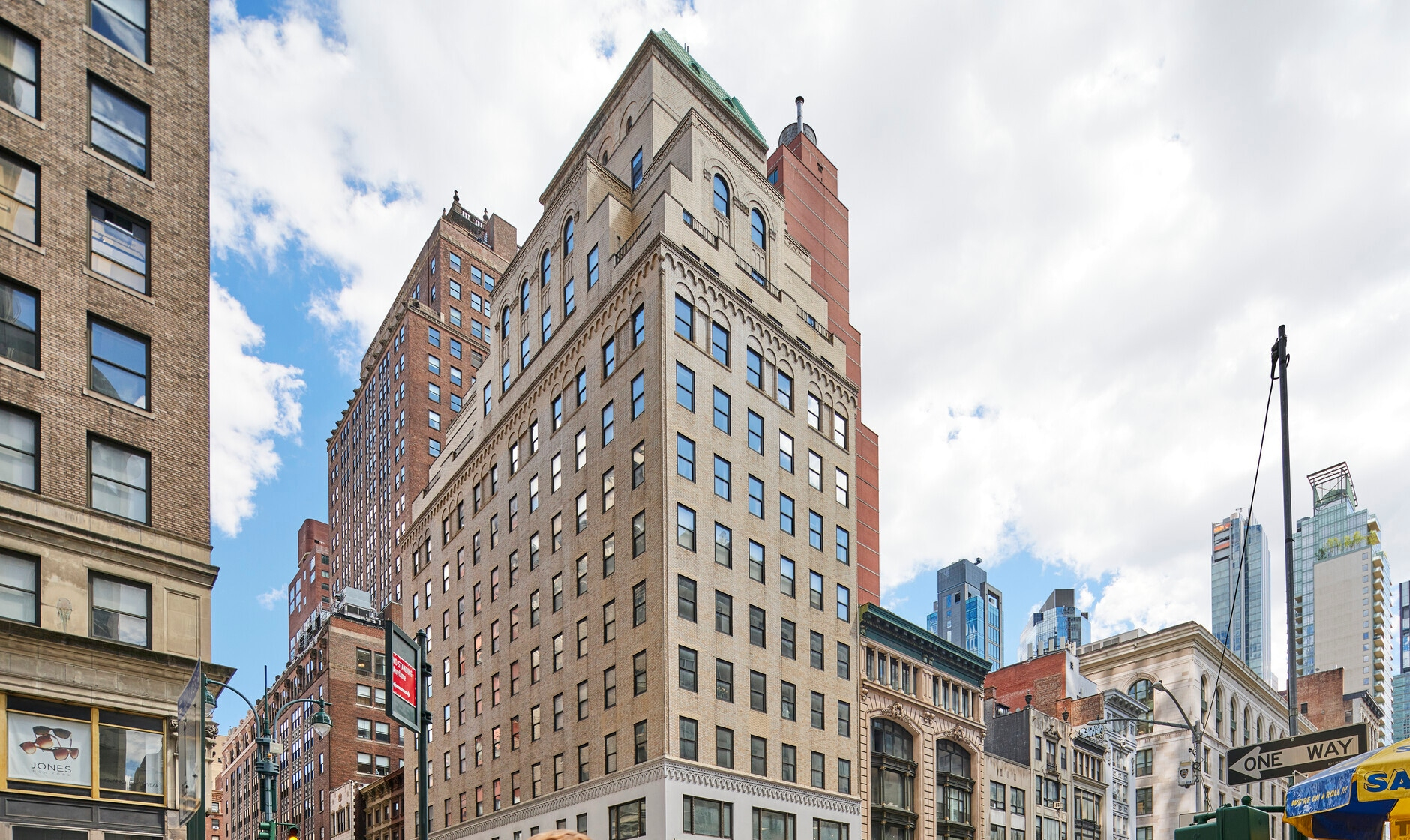 Fifth Ave, Murray Hill, Fully Built-Out Office/Showroom Space For Lease 2,450 SF