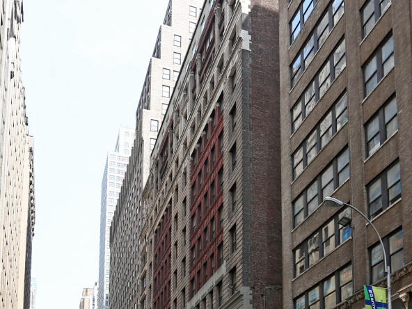 Garment District, W 39th St, Office Space For Rent 1,250 – 2,900 sf