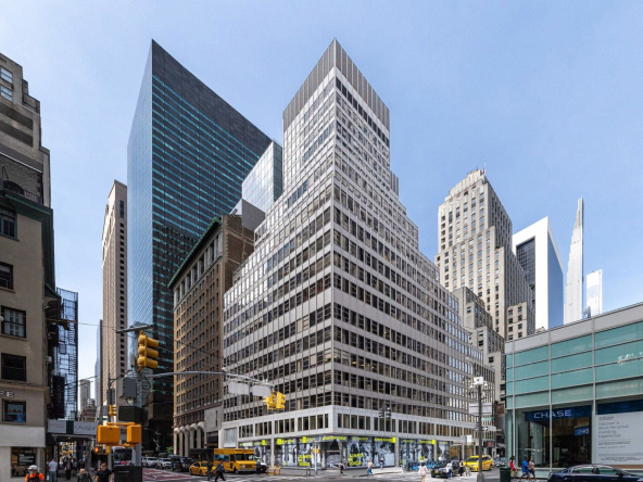 Madison Ave, Plaza District, NY Office Space For Lease 12,800 - 13,500 SF