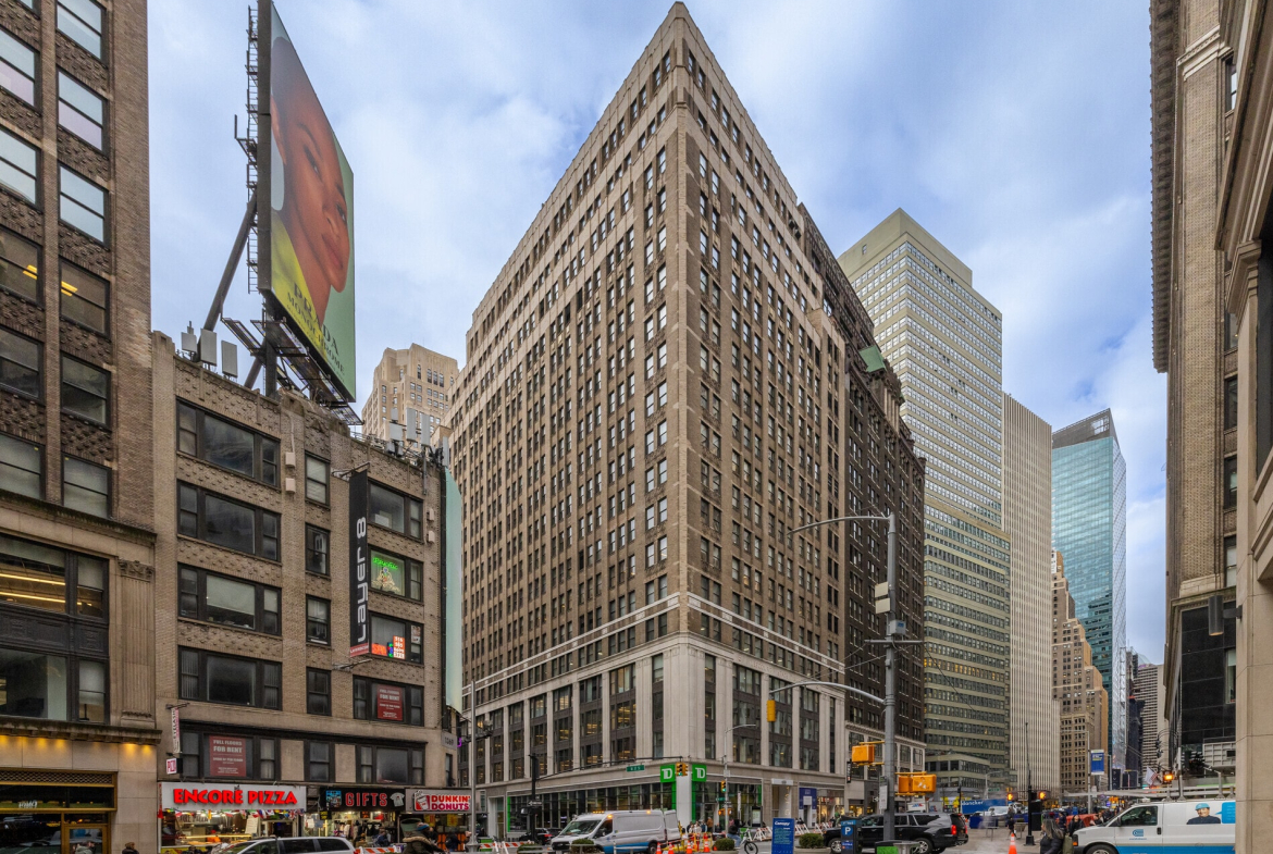 Broadway, Penn Station, NY Office Space For Rent 13,900 SF