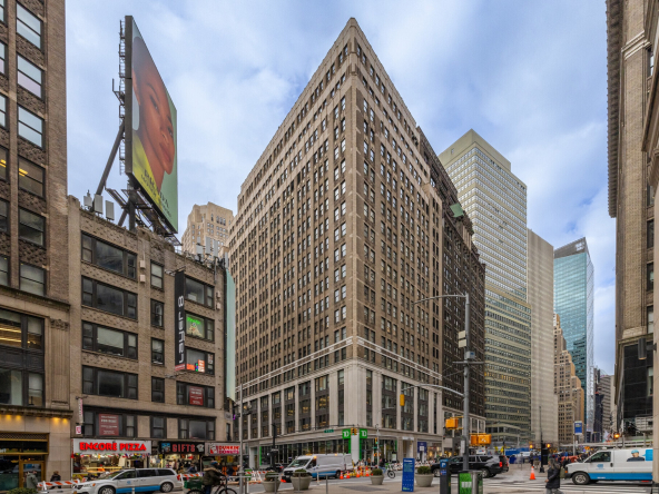 Broadway, Penn Station, NY Office Space For Rent 13,900 SF