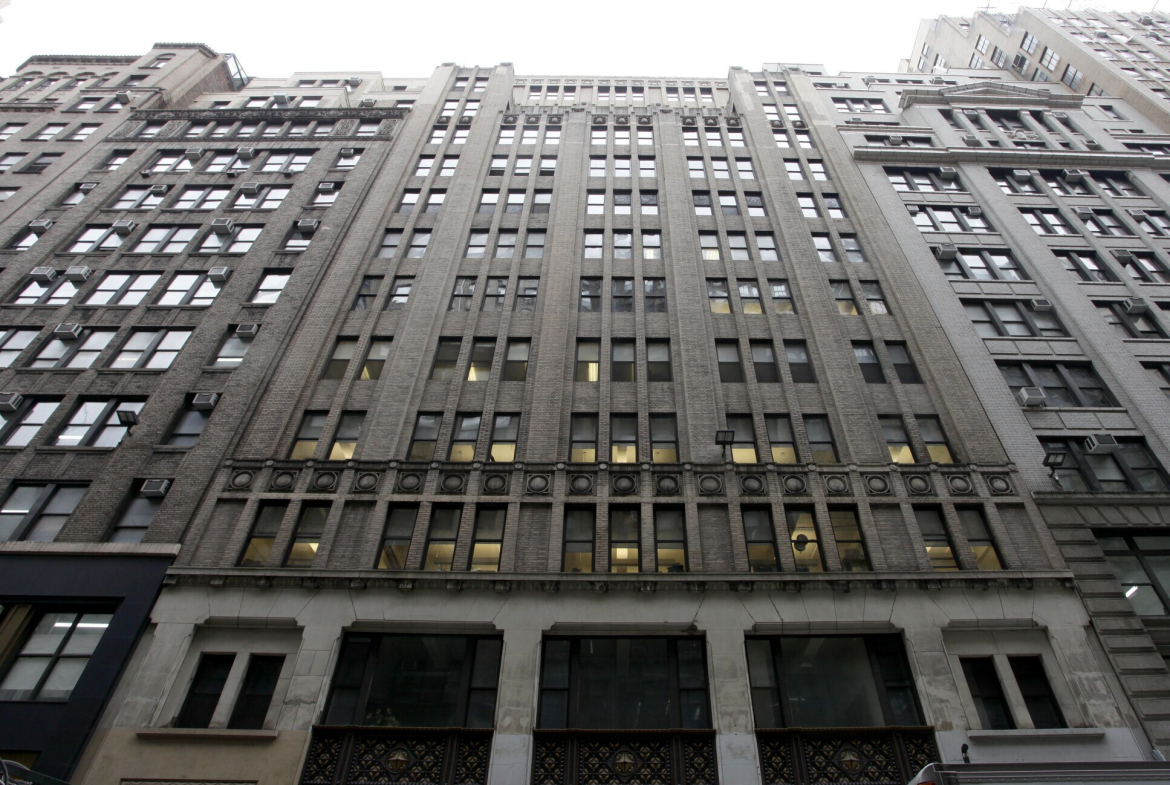 W 38th St, Garment District, Fully Built-Out Office Space For Rent 6100 - 8,300 SF